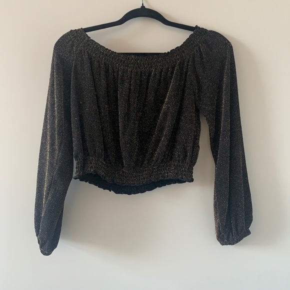 H&M Tops - Off the shoulder slight crop top. Black with gold speckles.